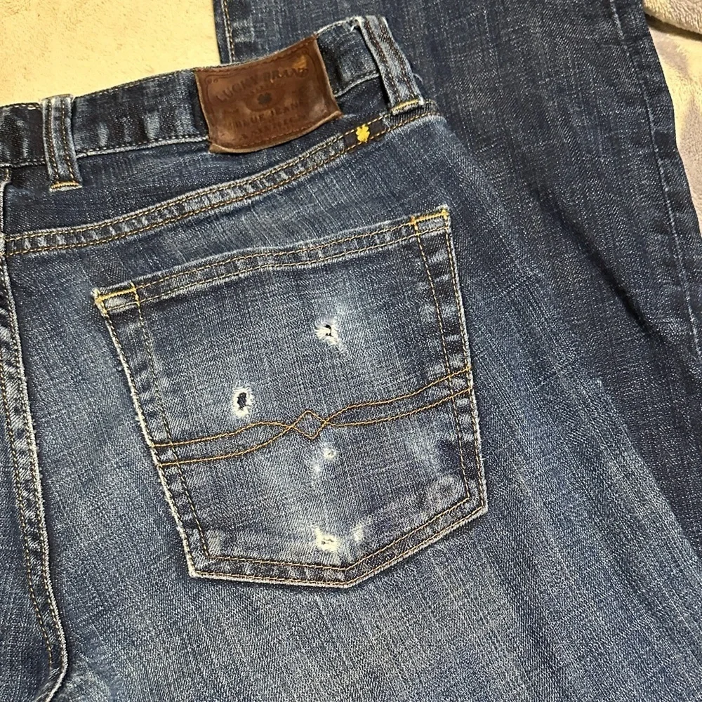 M1.   Lucky Brand Men's 361 vintage Straight Jeans - Blue 30 x 32